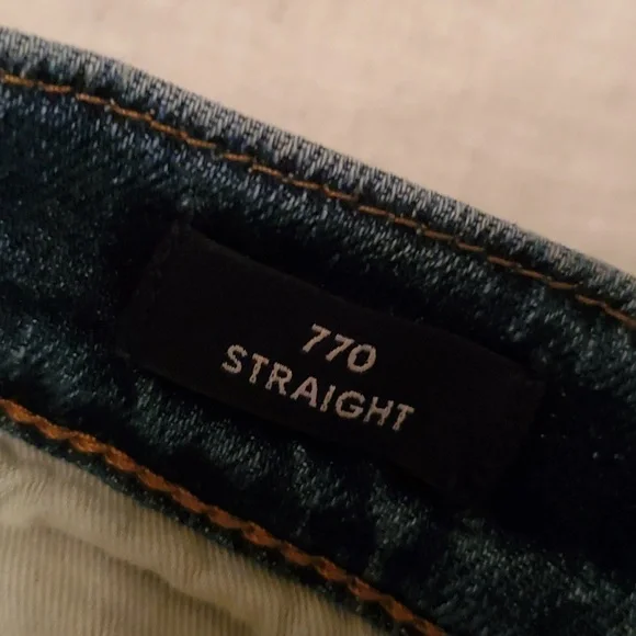J Crew Straight Fit Jean in Resin Rinse